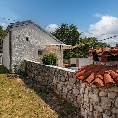 Charming Studio With Hot Tube, Terrace, Barbecue And Garden Kraljevica Ngoại thất bức ảnh